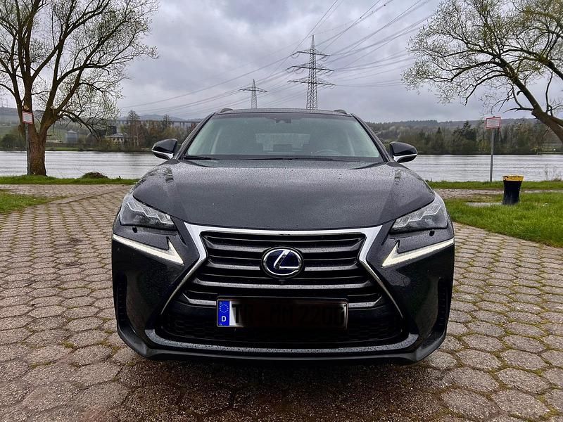 Gebraucht Lexus NX300h 2017 Schwarz SUV