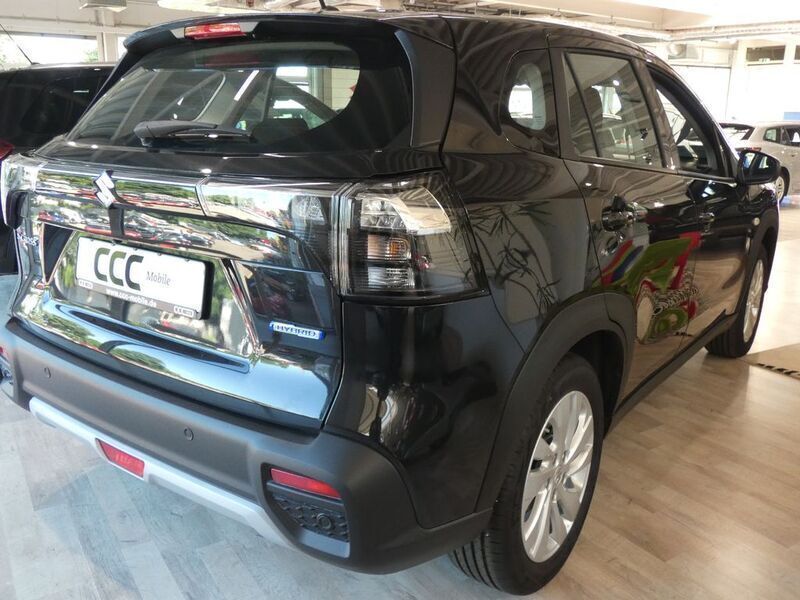 Gebraucht Suzuki SX4 S-Cross 129 PS (94 kW) 2025 Schwarz SUV