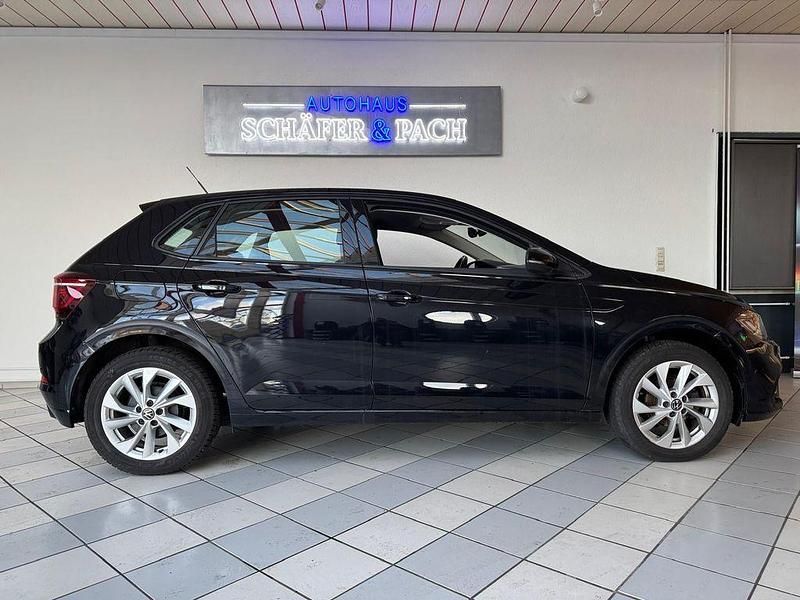 Gebraucht VW Polo Style 95 PS (69 kW) 2023 Schwarz Limousine