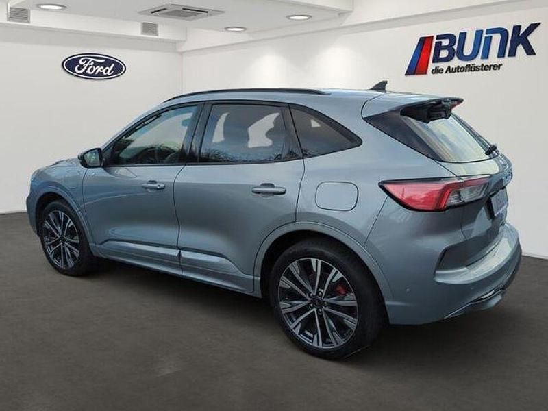 Gebraucht Ford Kuga ST-Line X 224 PS (164 kW) 2022 Solar silver met SUV