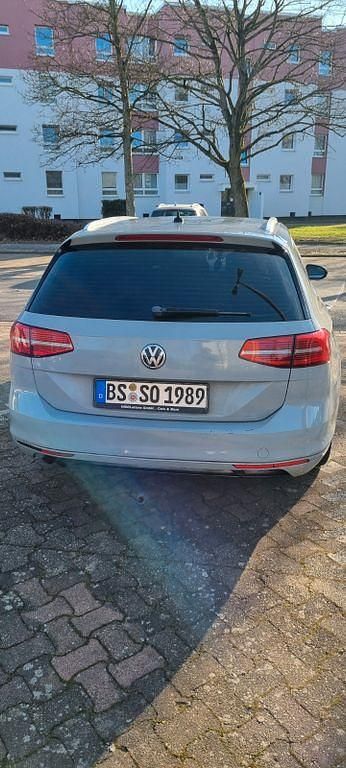 Gebraucht VW Passat 190 PS (139 kW) 2015 Braun Kombi