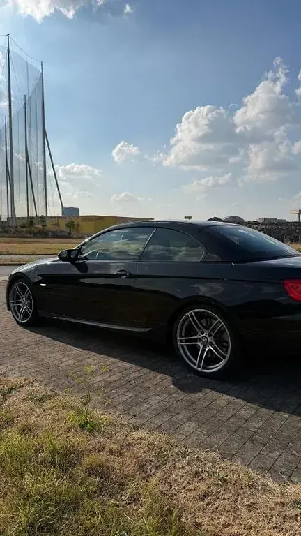 Gebraucht BMW 335 Cabriolet M Sport 306 PS (225 kW) 2012 Schwarz Cabrio