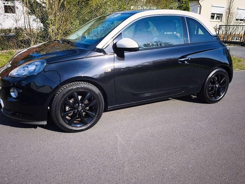 Second-hand Opel Adam 101 CP (74 kW) 2019 Negru Hatchback