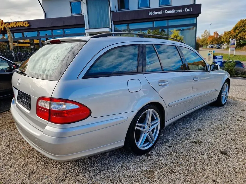 Gebraucht Mercedes E240 177 PS (130 kW) 2004 Silber Kombi