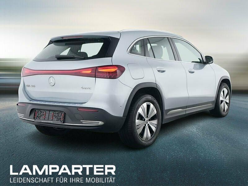 Gebraucht Mercedes EQA300 167 kW (228 PS) 2024 Silber SUV