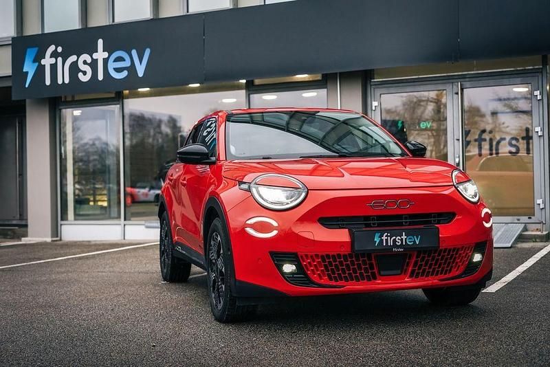 Gebraucht 2024 Fiat 600E La Prima SUV | 27.500 € (Superpreis) - Bild 1/4