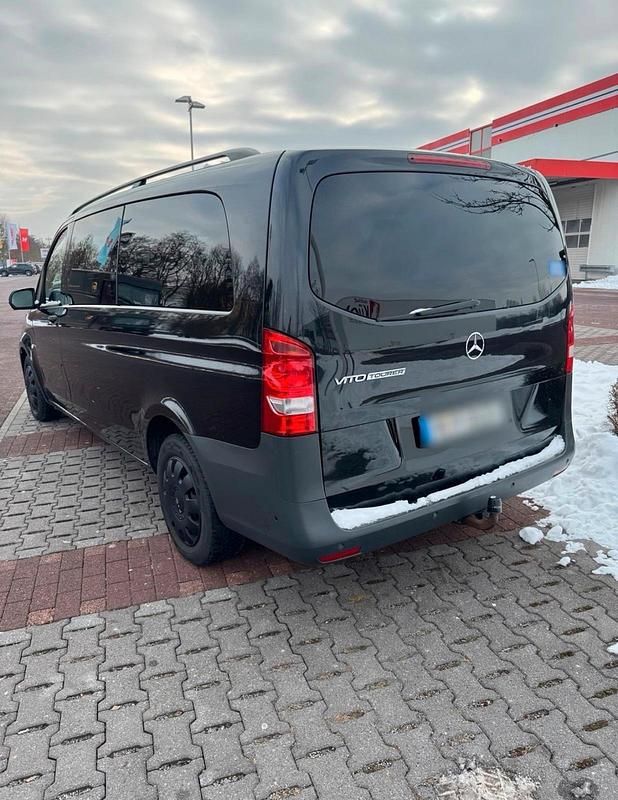 Gebraucht Mercedes Vito 163 PS (119 kW) 2016 Schwarz Van