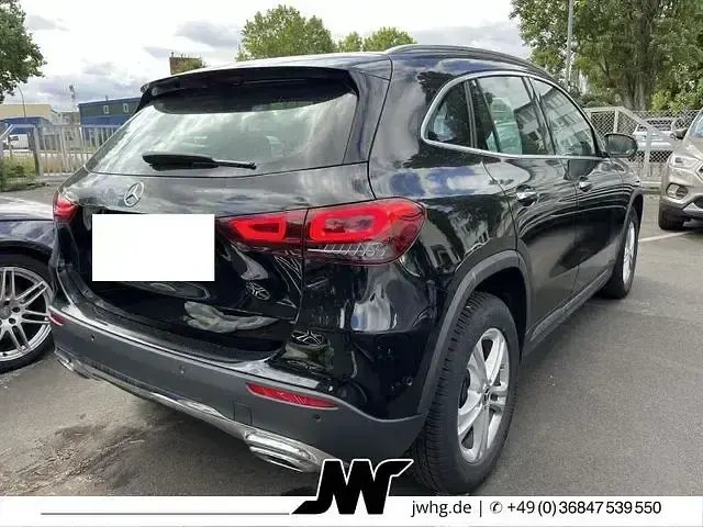 Gebraucht Mercedes GLA200 Progressive 150 PS (110 kW) 2023 Schwarz SUV