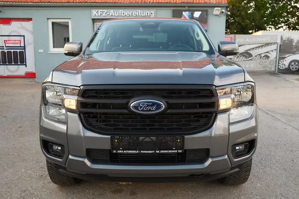 Gebraucht Ford Ranger XLT 170 PS (125 kW) 2024 Grau Pickup