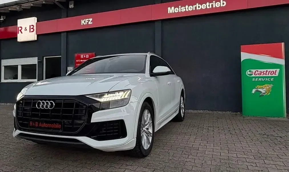 Gebraucht Audi Q8 Sport 286 PS (210 kW) 2021 Weiß SUV