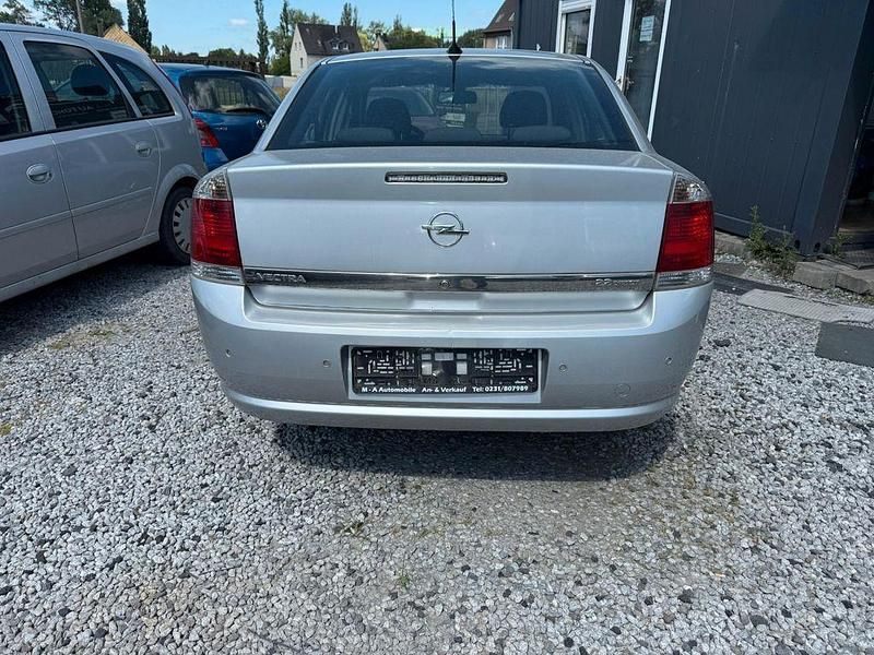 Gebraucht Opel Vectra 155 PS (114 kW) 2005 Silber Limousine