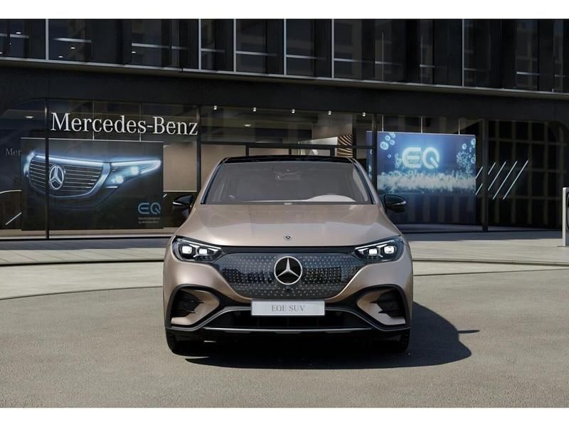 Gebraucht Mercedes EQE500 AMG 300 kW (408 PS) 2024 Braun metalliclack samtbraun SUV