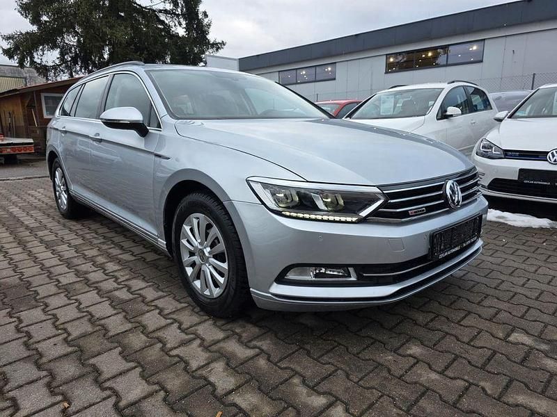 Gebraucht VW Passat Comfortline 190 PS (139 kW) 2018 Silber Kombi