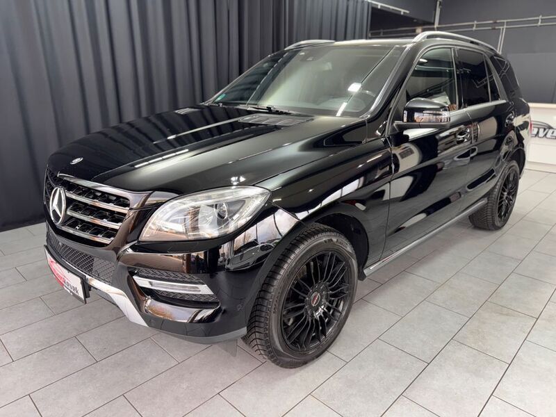 Schwarz Gebraucht 2015 Mercedes ML400 SUV | 13.999 € - Bild 1/4