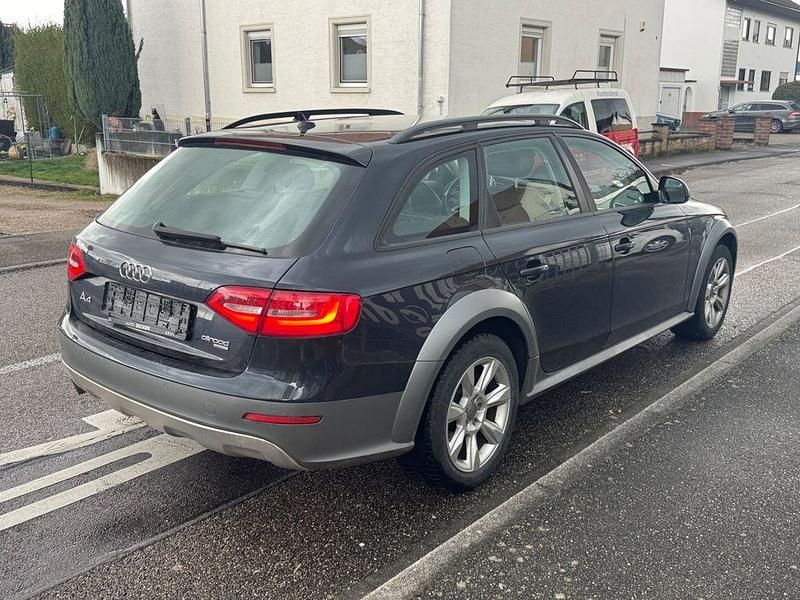 Gebraucht Audi A4 Allroad Sport 177 PS (130 kW) 2013 Blau Kombi