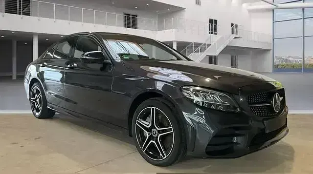 Gebraucht Mercedes C400 AMG line 333 PS (244 kW) 2021 Graphitgrau Limousine
