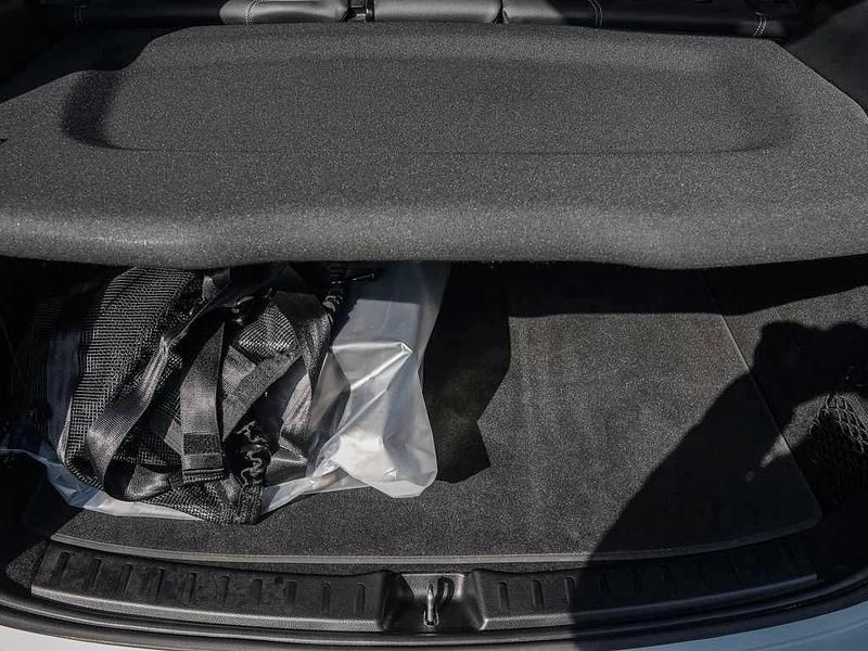 Gebraucht Mercedes EQA350 Advanced 214 kW (292 PS) 2024 Weiß SUV