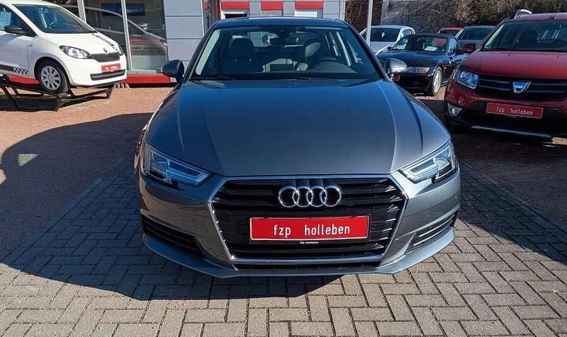Gebraucht Audi A4 150 PS (110 kW) 2017 Monsungrau metallic Limousine
