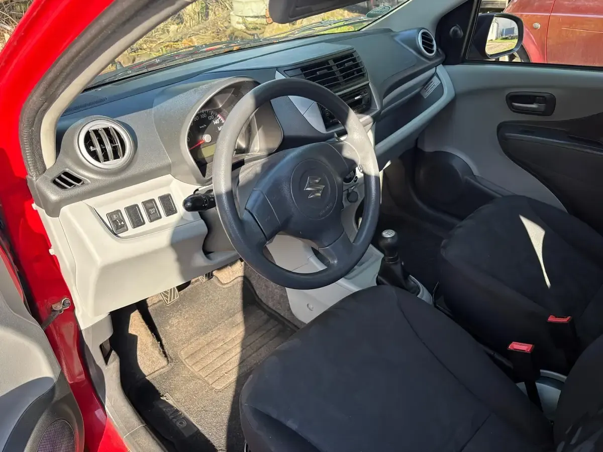 Gebraucht Suzuki Alto 68 PS (50 kW) 2009 Rot Kleinwagen