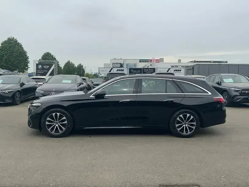 Gebraucht Mercedes E220 Avantgarde 197 PS (144 kW) 2026 Schwarz