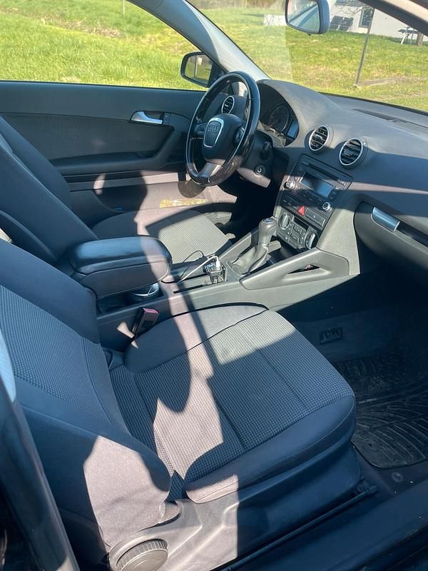 Gebraucht Audi A3 105 PS (77 kW) 2007 Schwarz Kleinwagen