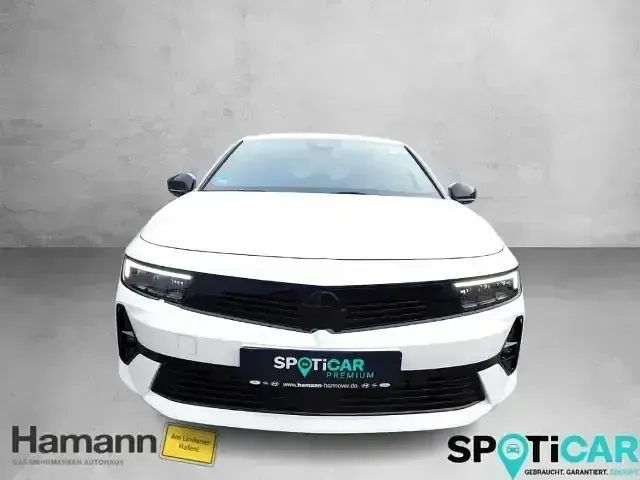 Second-hand Opel Astra 131 CP (96 kW) 2024 Alb Berlinǎ