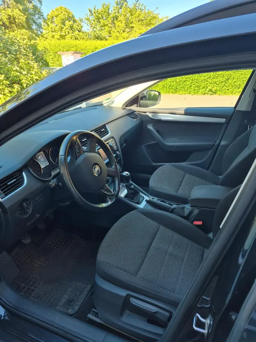 Usata Skoda Octavia 150 CV (110 kW) 2013 Nero Station wagon