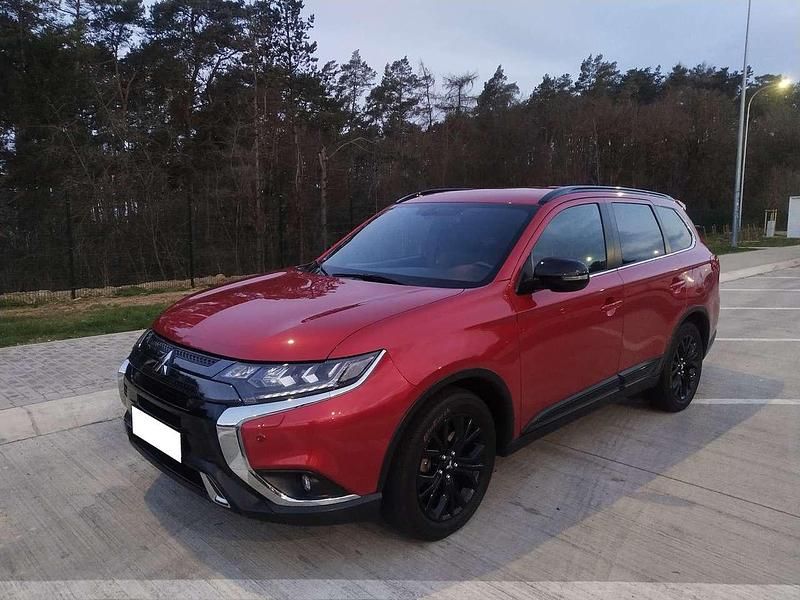 Rot Gebraucht 2019 Mitsubishi Outlander Active SUV | 23.700 € (Teuer) - Bild 1/4