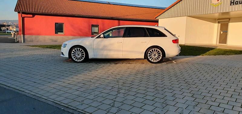 Gebraucht Audi A4 S-Line 2015 Weiß Kombi