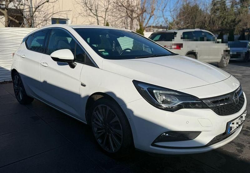Gebraucht Opel Astra 150 PS (110 kW) 2017 Weiß Limousine