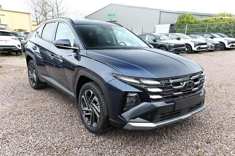 Neu Hyundai Tucson 215 PS (158 kW) 2025 Sailing blue mineraleffekt SUV