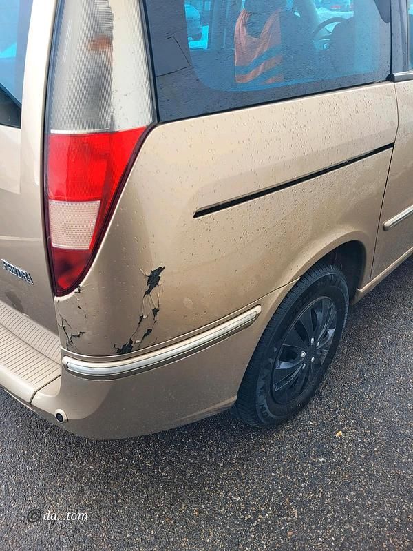 Gebraucht Lancia Phedra 128 PS (94 kW) 2003 Gold Van / Kleinbus