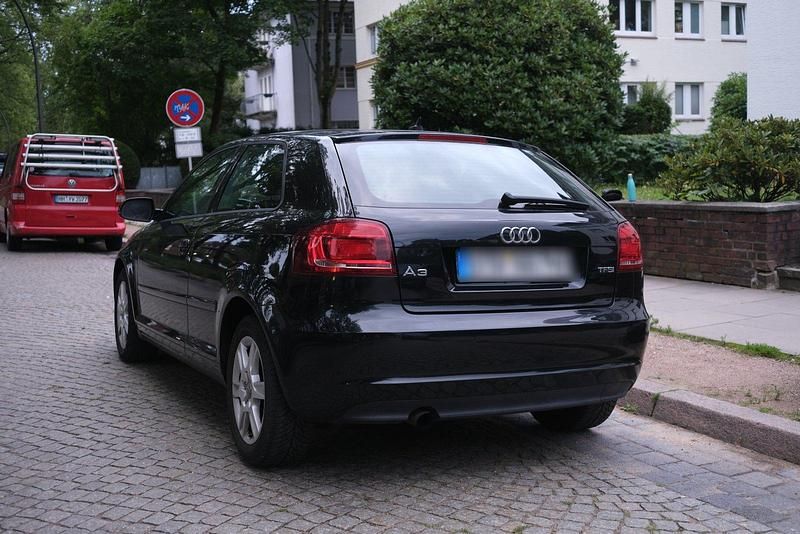 Gebraucht Audi A3 Comfort 105 PS (77 kW) 2012 Schwarz Kleinwagen