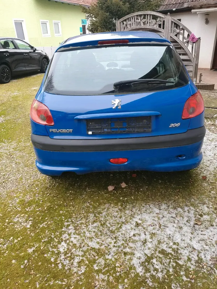 Gebraucht Peugeot 206 60 PS (44 kW) 2005 Kleinwagen