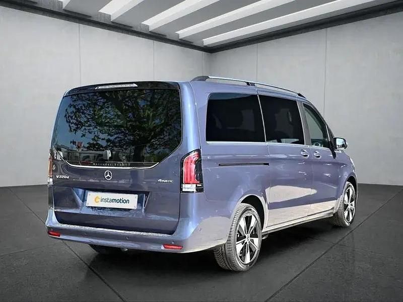 Gebraucht Mercedes V220 163 PS (119 kW) 2024 Blau Van / Kleinbus