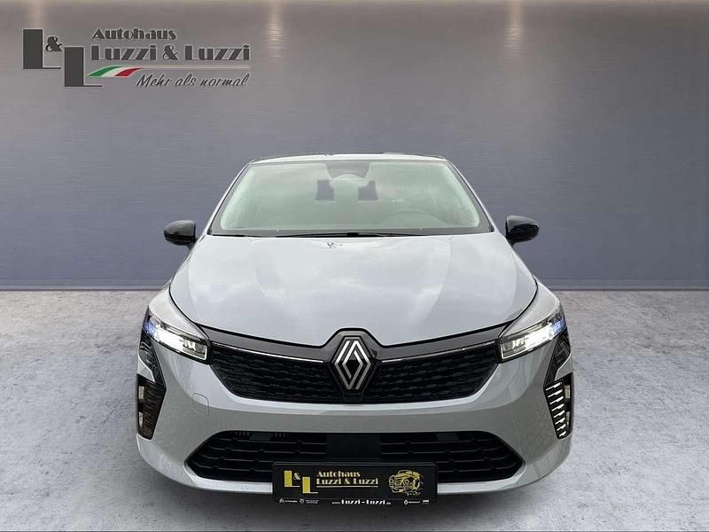 Gebraucht Renault Clio V Evolution 90 PS (66 kW) 2024 Rafalegrau Limousine