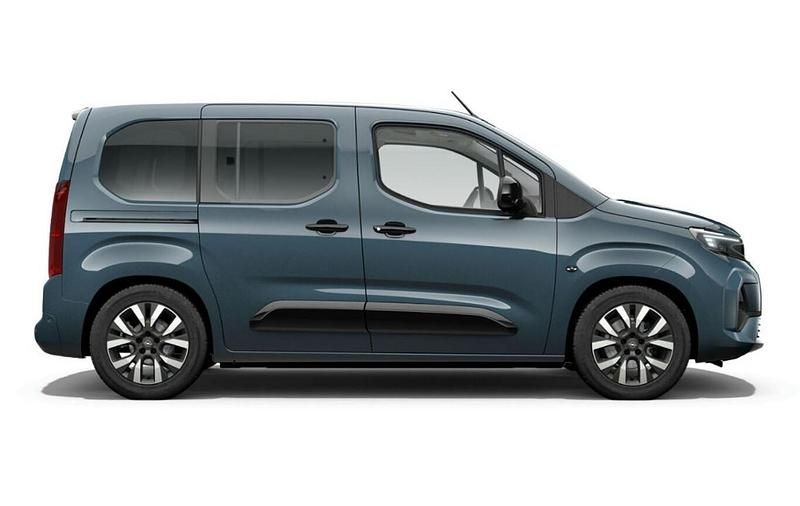 Nowe Opel Combo 131 KM (96 kW) 2026 Niebieski Minivan