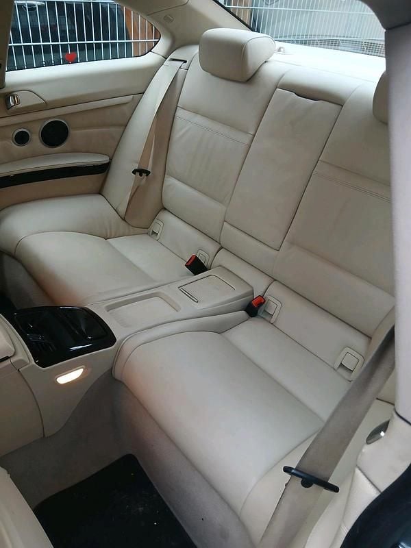 Gebraucht BMW 325 218 PS (160 kW) 2008 Silber Coupé