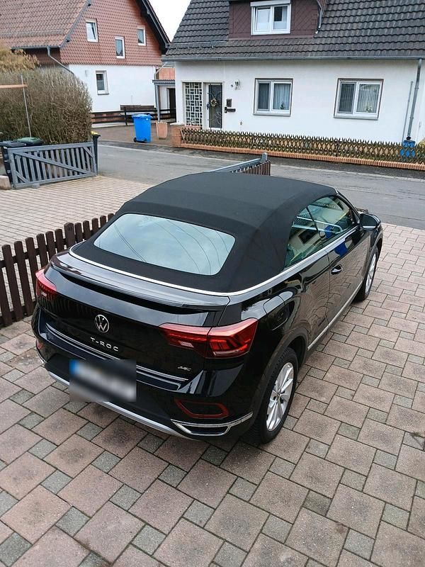 Gebraucht VW T-Roc Cabriolet 110 PS (80 kW) 2024 Schwarz Cabrio