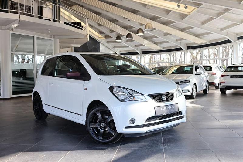 Gebraucht Seat Mii Chic 110 PS (80 kW) 2015 Oryxweiã perlmutteffekt Kleinwagen