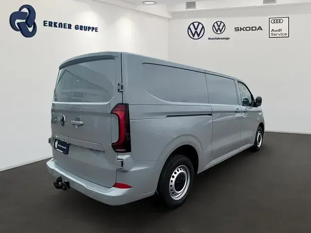 Neu VW Transporter 150 PS (110 kW) 2026 Stone grey Van