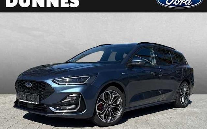 Gebraucht Ford Focus Trend 155 PS (114 kW) 2022 Blau Kombi