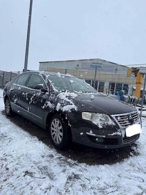 Gebraucht VW Passat 102 PS (75 kW) 2005 Braun Limousine