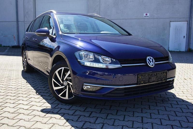 Atlantik blue metallic Gebraucht 2019 VW Golf VII Kombi | 15.995 € (Fairer Preis) - Bild 1/4