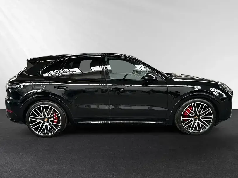 Gebraucht Porsche Cayenne GTS 500 PS (367 kW) 2024 Schwarz SUV