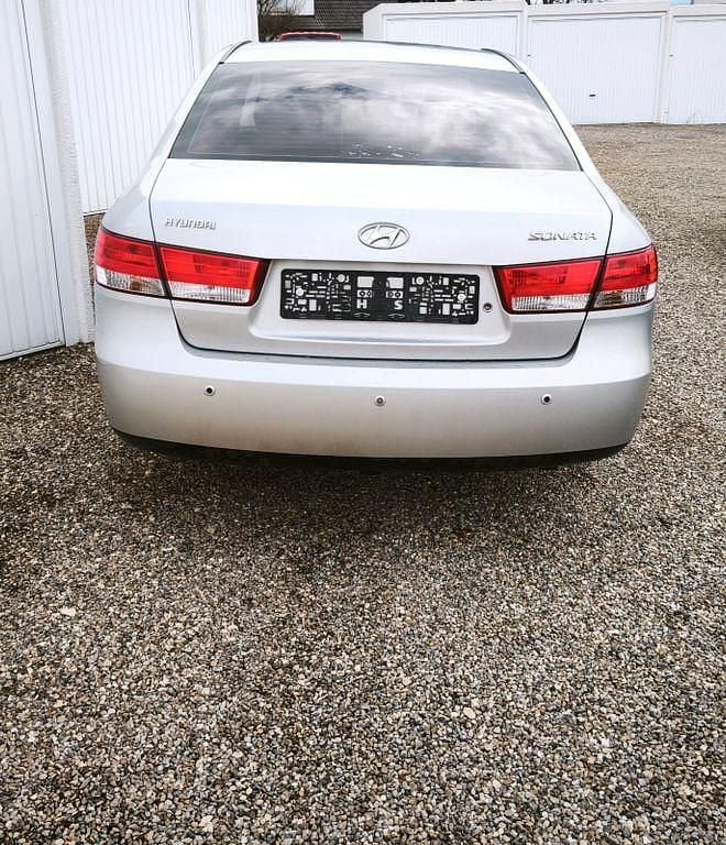 Gebraucht Hyundai Sonata GLS 162 PS (119 kW) 2006 Silber Limousine