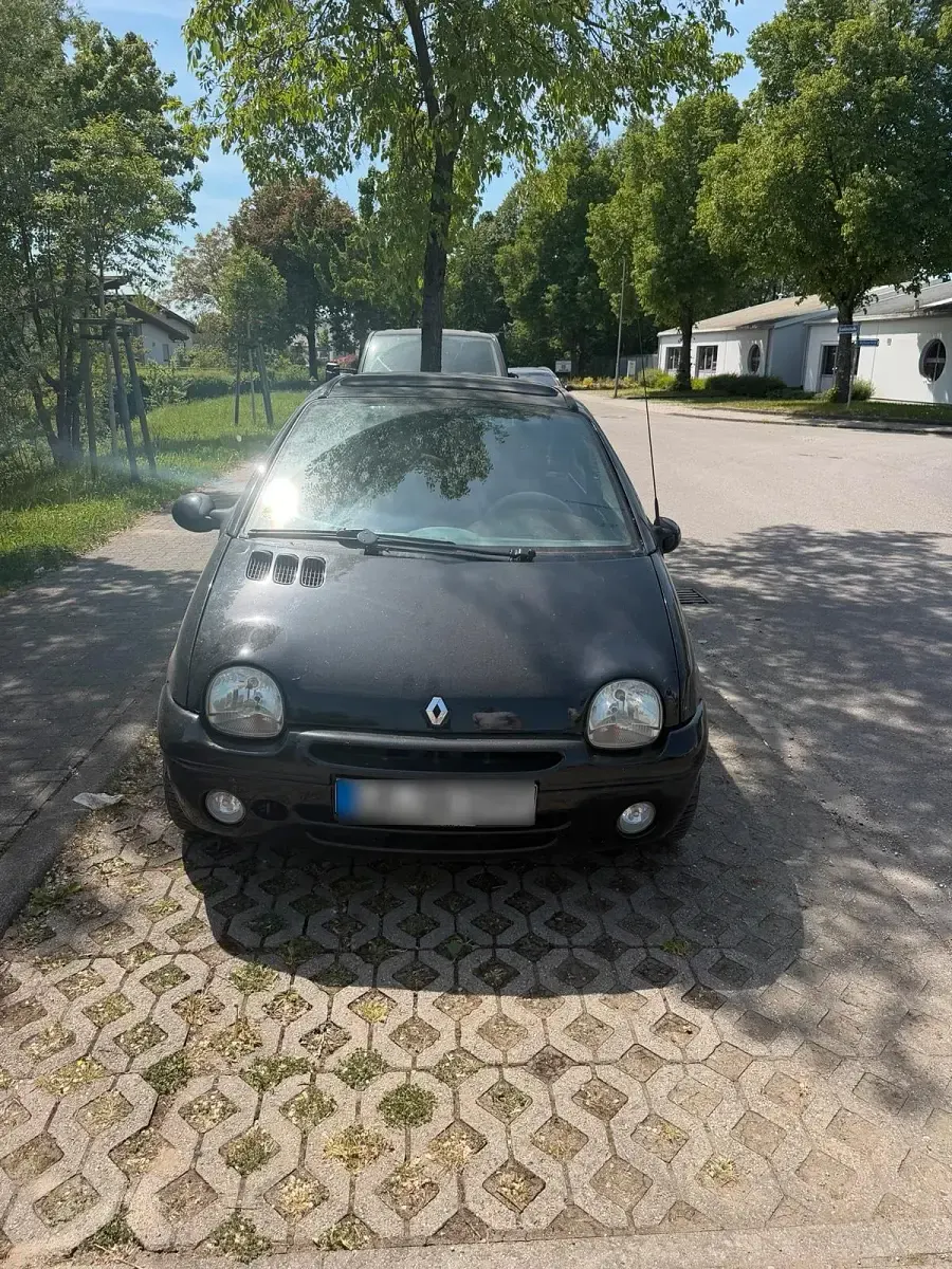 Second-hand Renault Twingo 75 CP (55 kW) 2002 Negru Hatchback