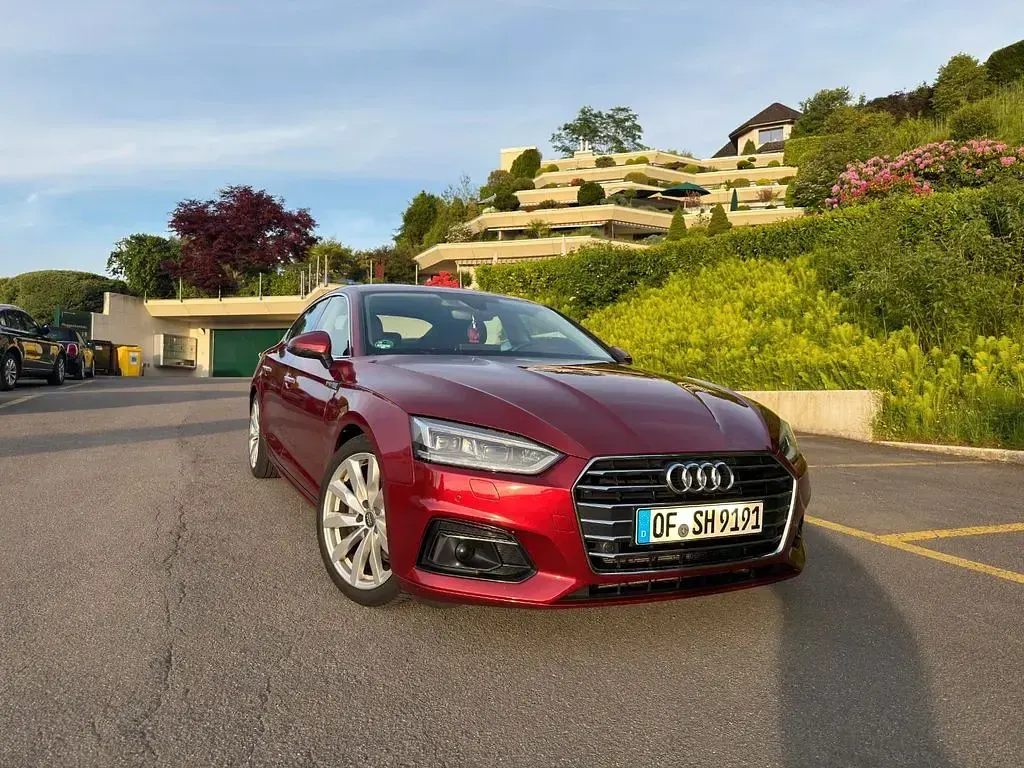 Gebraucht Audi A5 Sportback Ambiente 190 PS (139 kW) 2018 Rot Kleinwagen