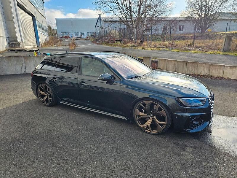 Gebraucht Audi RS4 Ambiente 450 PS (330 kW) 2020 Grün Kombi