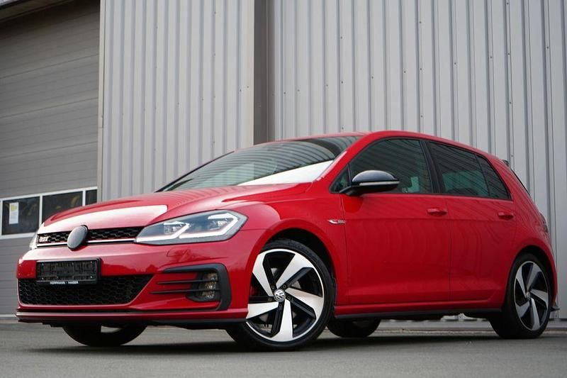 Gebraucht VW Golf VII GTI 230 PS (169 kW) 2018 Rot Limousine